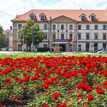 Residence Marianska Ceske Budejovice Kültér fotó